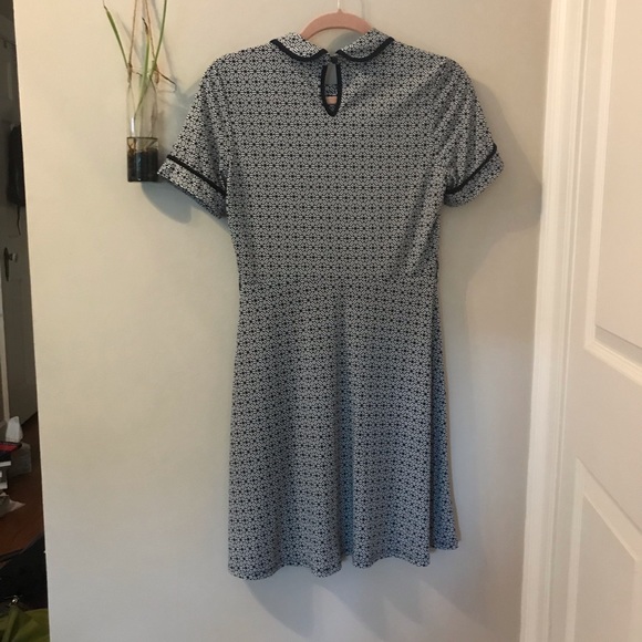 Monteau Navy and White Dress - Picture 4 of 5